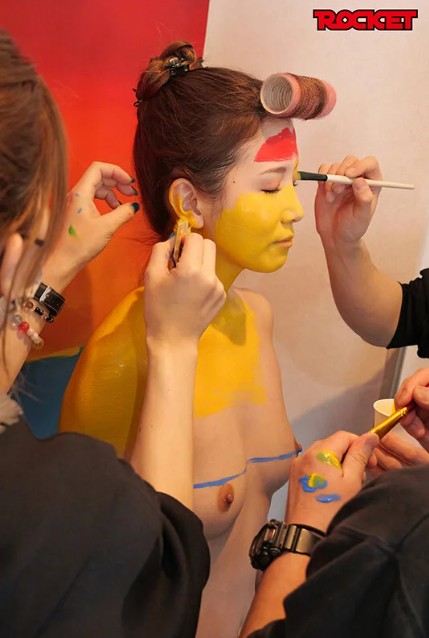 ボディペイントメッシー