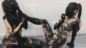 全身ペイントまみれメッシー｜フェチ女優たちの汚れバトルがエロ過ぎ変態プレイ