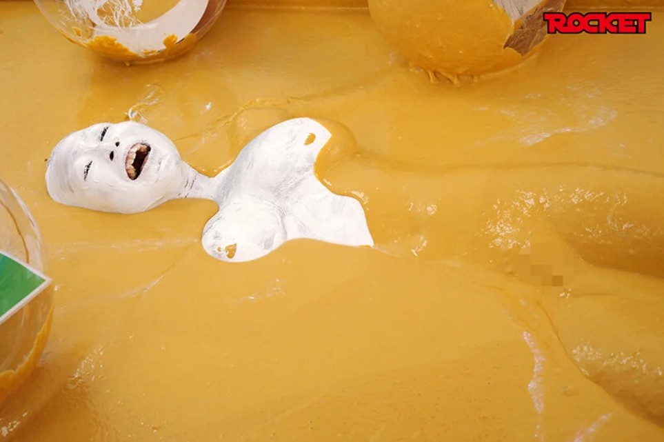 ウエット＆メッシー人間クレーン