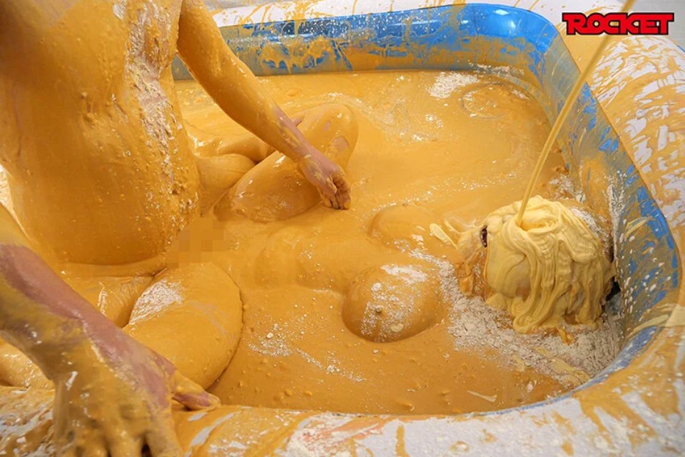 ウエット＆メッシー人間クレーン